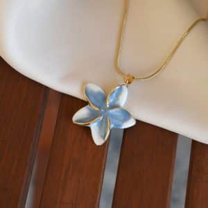 Necklace Star flower blue